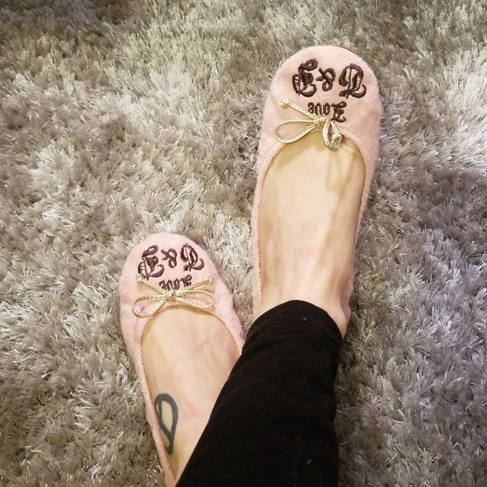 Juicy Couture Slippers 💕